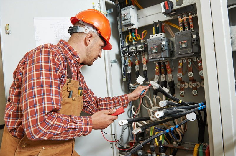 Куплю диплом инженера-электрика